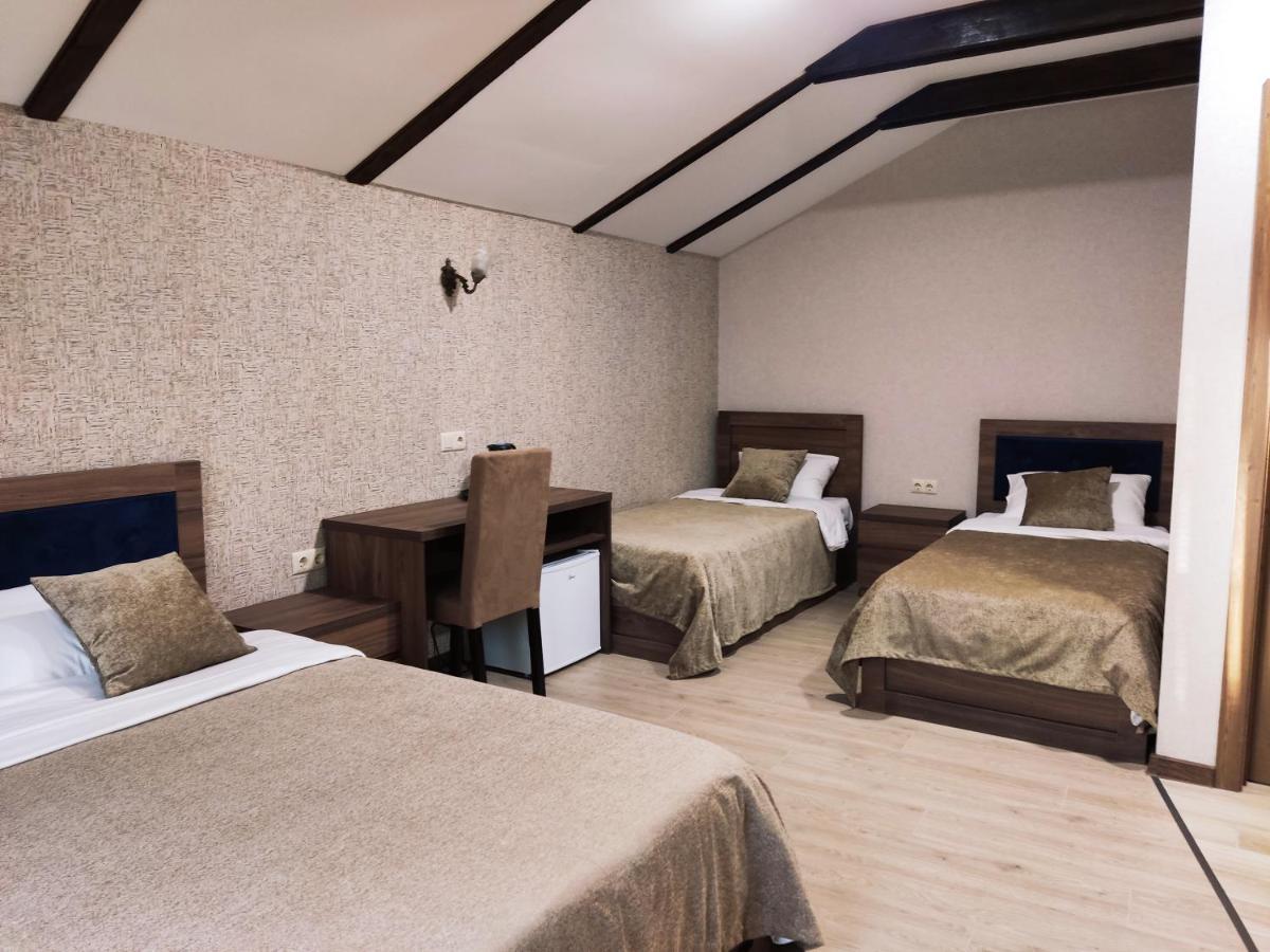Guest House Spartak ティビリシ エクステリア 写真